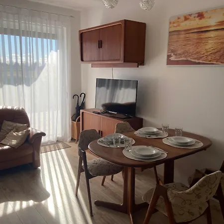 Sun Ola- 3 Level, Parking, 2 Balkonies&terrace * Rewal