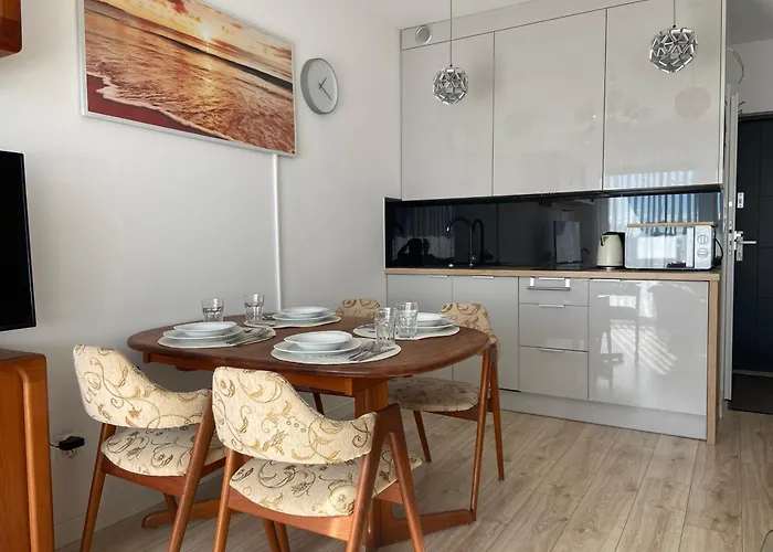 Sun Ola- 3 Level, Parking, 2 Balkonies And Terrace